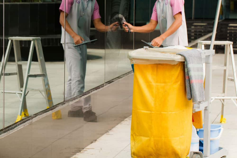 FGK Services - Janitorial Services - Shopping Malls: The Key To a Clean Facility